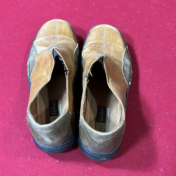 Josef Seibel leather slip ons - Picture 2 of 3